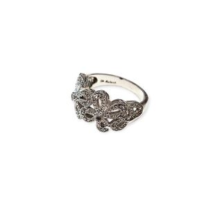 Lia Sophia Abloom Ring~Size 9.5